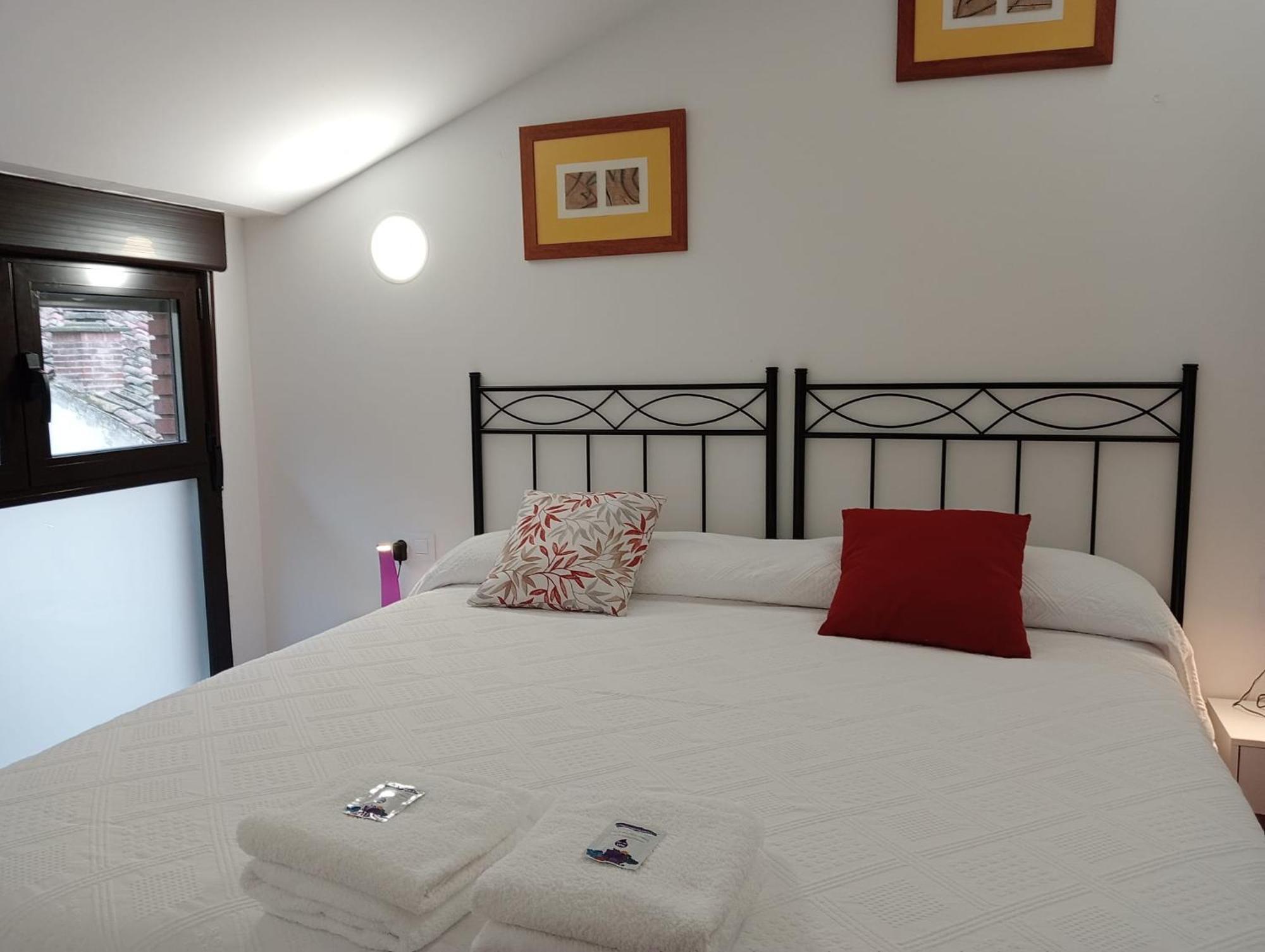 Apartamentos La Piedra En Pleno Centro Historico Con Dos Dormitorios Y Dos Banos นาเฮรา ภายนอก รูปภาพ