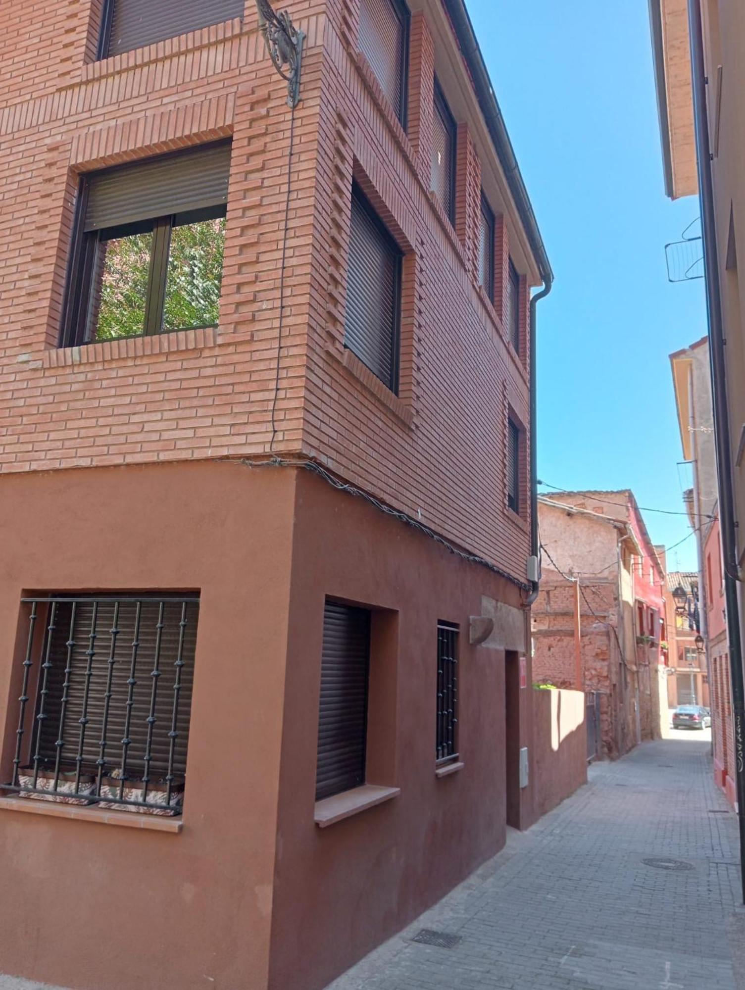 Apartamentos La Piedra En Pleno Centro Historico Con Dos Dormitorios Y Dos Banos นาเฮรา ภายนอก รูปภาพ